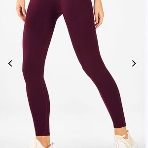 NWT Fabletics leggings
